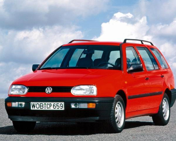 Фото Volkswagen Golf III Универсал 5 дв.