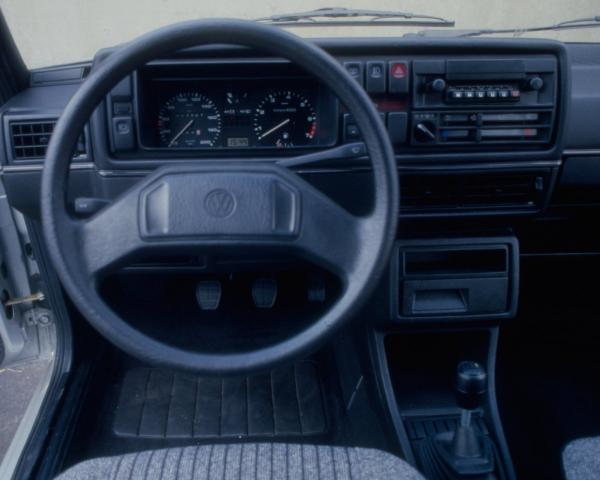 Фото Volkswagen Golf II Хэтчбек 3 дв.