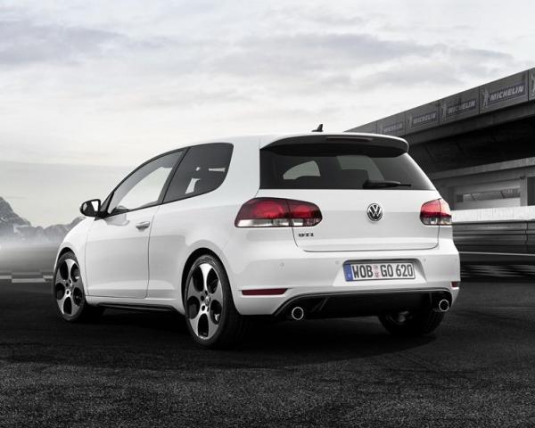 Фото Volkswagen Golf GTI VI Хэтчбек 3 дв.