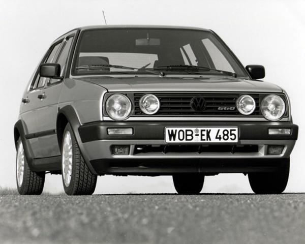 Фото Volkswagen Golf GTI II Хэтчбек 5 дв.