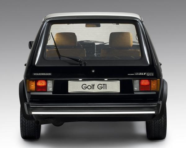 Фото Volkswagen Golf GTI I Хэтчбек 3 дв.