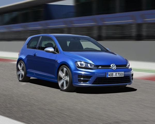 Фото Volkswagen Golf R VII Хэтчбек 3 дв.