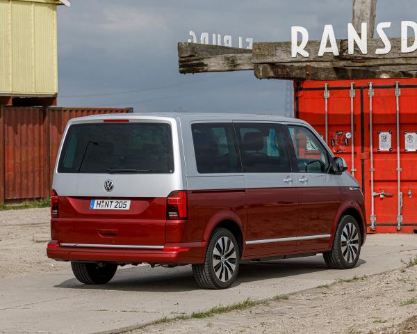 Фото Volkswagen Multivan T6 Рестайлинг Минивэн