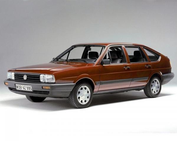 Фото Volkswagen Passat B2 Хэтчбек 5 дв.