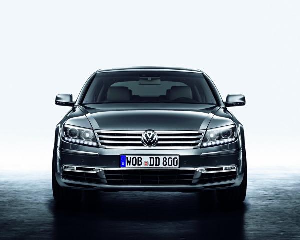 Фото Volkswagen Phaeton I Рестайлинг Седан Long