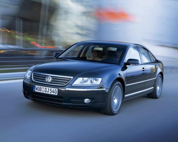 Фото Volkswagen Phaeton I Седан