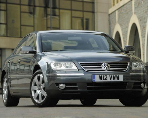 Фото Volkswagen Phaeton I Седан