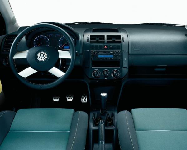 Фото Volkswagen Polo IV Хэтчбек 5 дв. Fun