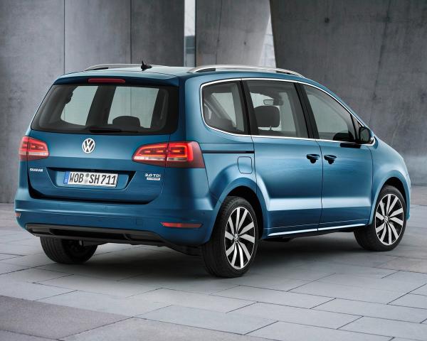 Фото Volkswagen Sharan II Рестайлинг Минивэн