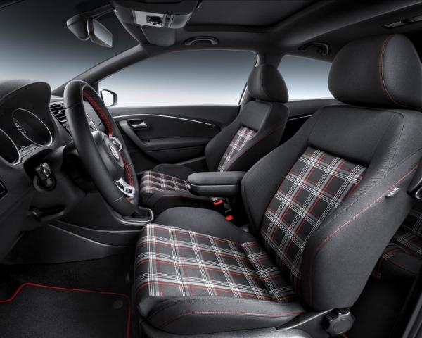 Фото Volkswagen Polo GTI V Рестайлинг Хэтчбек 3 дв.