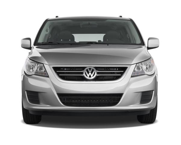 Фото Volkswagen Routan I Минивэн