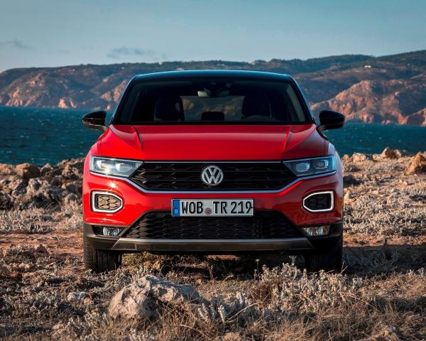 Фото Volkswagen T-Roc I Внедорожник 5 дв.