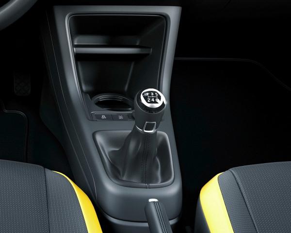 Фото Volkswagen up! I Рестайлинг Хэтчбек 3 дв.