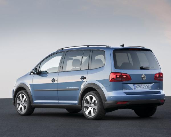 Фото Volkswagen Touran II Компактвэн Cross