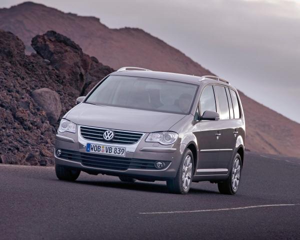 Фото Volkswagen Touran I Рестайлинг Компактвэн