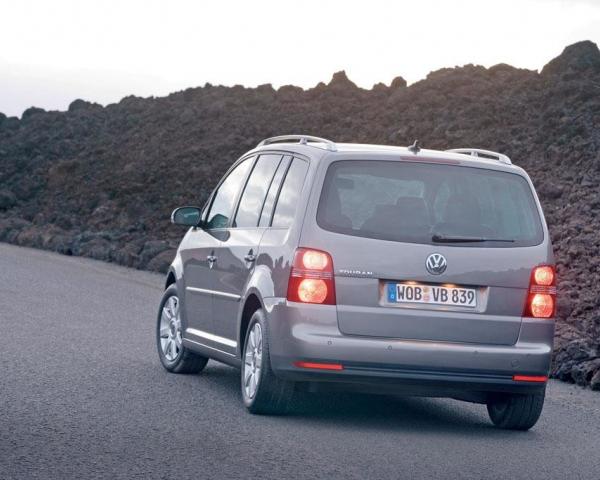 Фото Volkswagen Touran I Рестайлинг Компактвэн