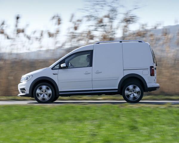 Фото Volkswagen Caddy IV Фургон Alltrack