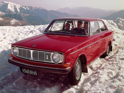 Фото Volvo 140 Series I Седан 2 дв.