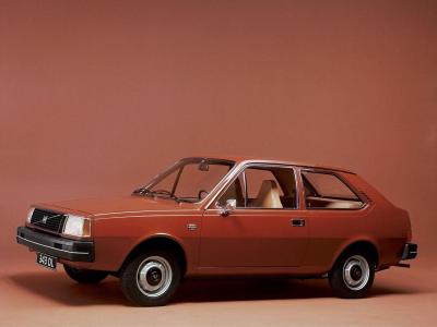 Фото Volvo 300 Series I Хэтчбек 3 дв.