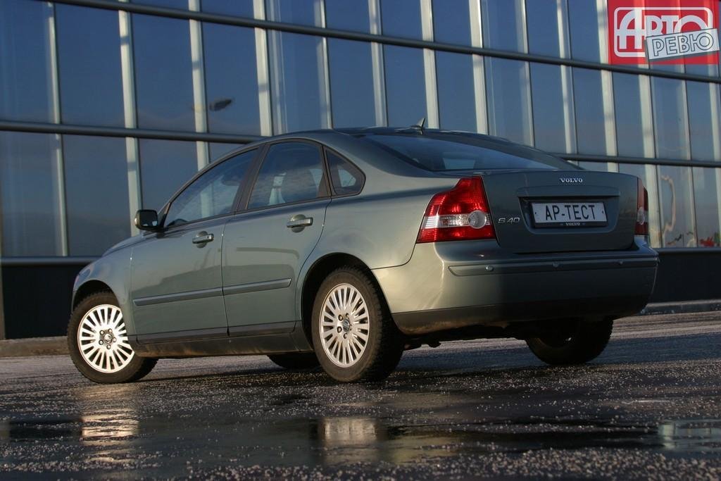 Фото Volvo S40 II