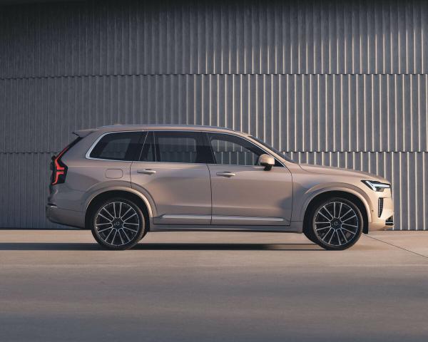 Фото Volvo XC90 II Рестайлинг 2 Внедорожник 5 дв.