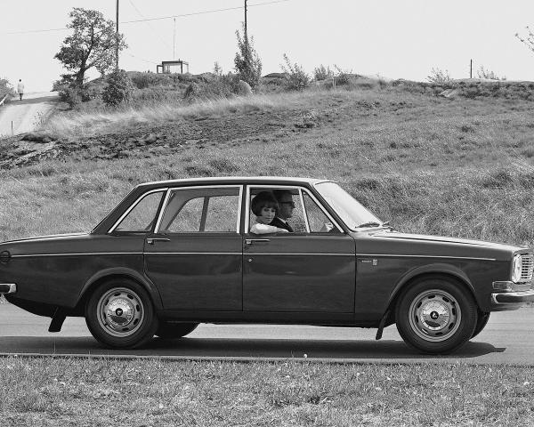 Фото Volvo 140 Series I Седан