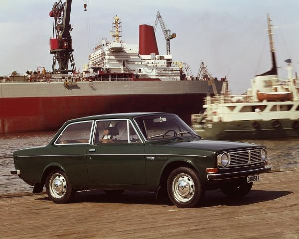 Фото Volvo 140 Series I Седан 2 дв.