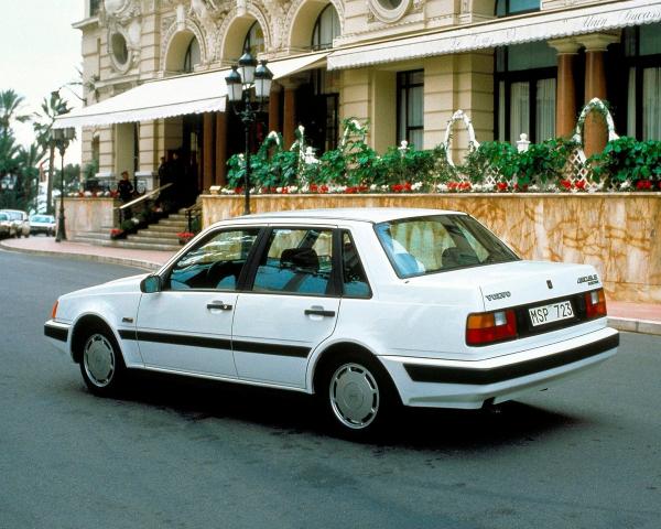 Фото Volvo 460 I Седан