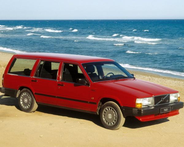 Фото Volvo 740 I Универсал 5 дв.