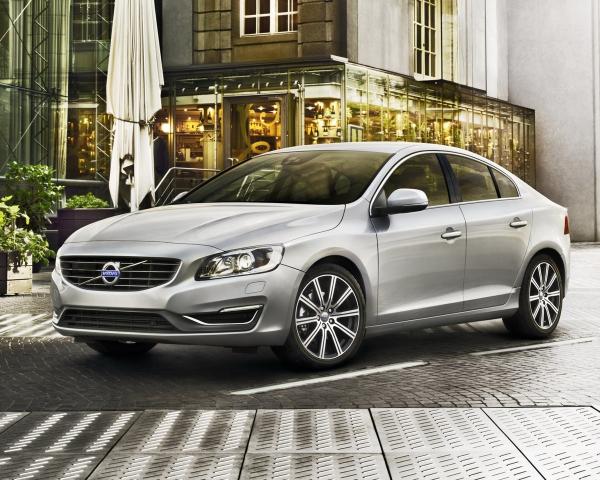 Фото Volvo S60 II Рестайлинг Седан