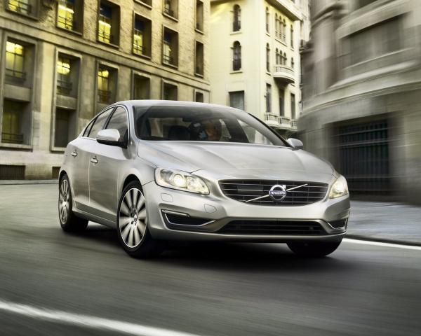 Фото Volvo S60 II Рестайлинг Седан