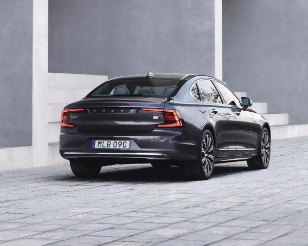 Фото Volvo S90 II Рестайлинг Седан