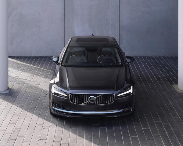 Фото Volvo S90 II Рестайлинг Седан