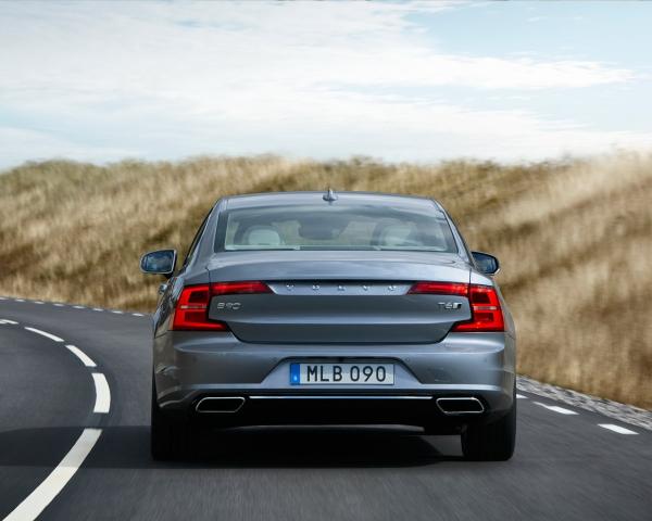 Фото Volvo S90 II Седан