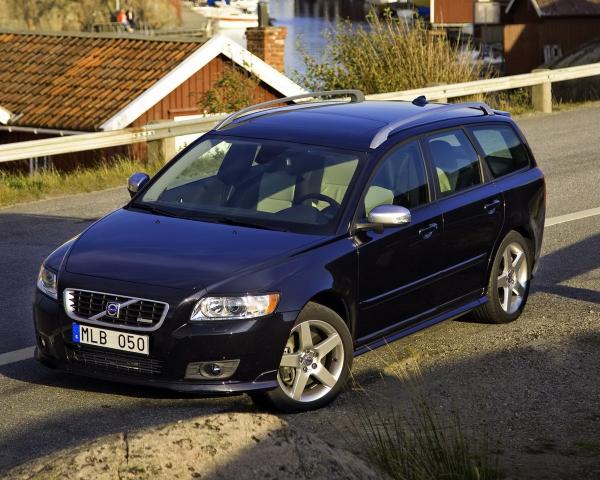 Фото Volvo V50 I Рестайлинг Универсал 5 дв.