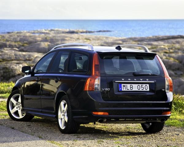 Фото Volvo V50 I Рестайлинг Универсал 5 дв.