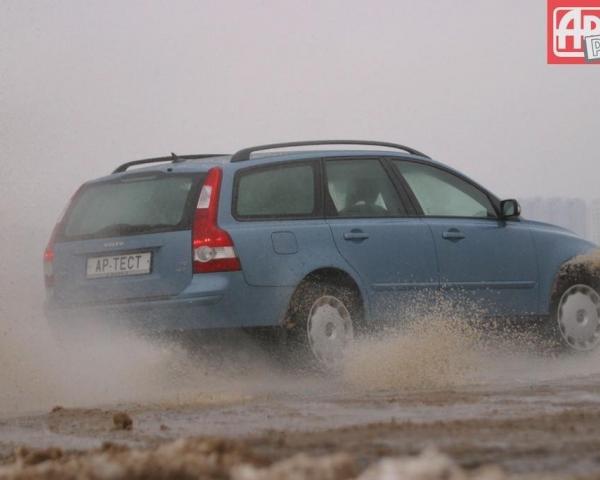 Фото Volvo V50 I Универсал 5 дв.