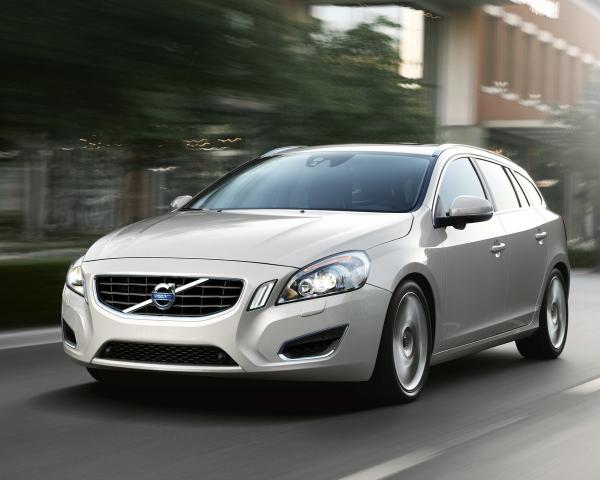 Фото Volvo V60 I Универсал 5 дв.