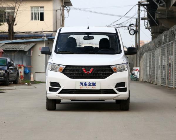 Фото Wuling Hongguang S I Универсал 5 дв.